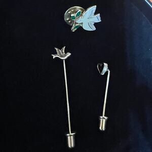 Vintage Lot Hat / Lapel Pins Brooches Dove Mini Hearts Gold Tone 3 Pieces